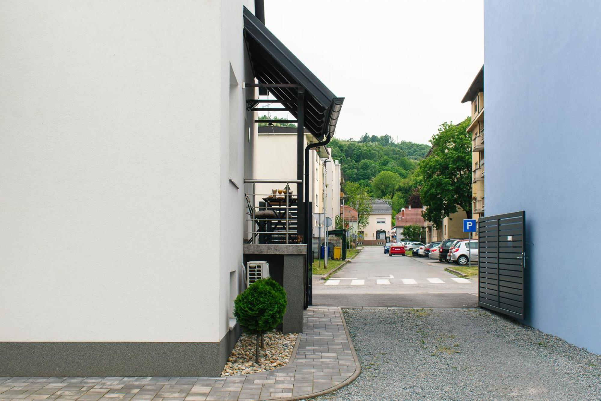 Goodlife Studio Apartment Pozega Exterior foto
